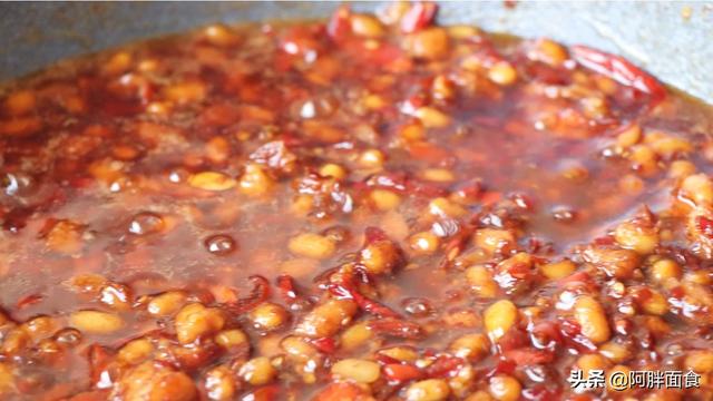 黄豆酱的制作方法，酱毛豆制作方法（奶奶教我的黄豆酱做法）