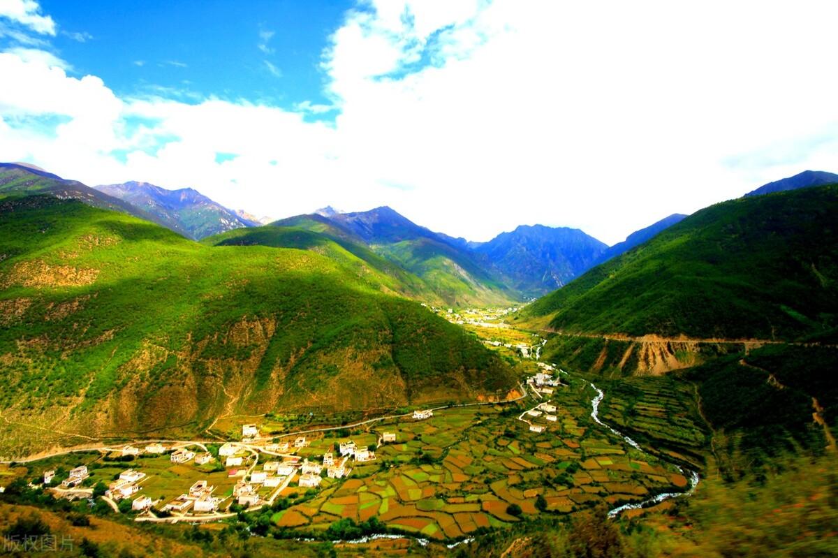 四大高原是哪四大高原(走入我国四大高原)