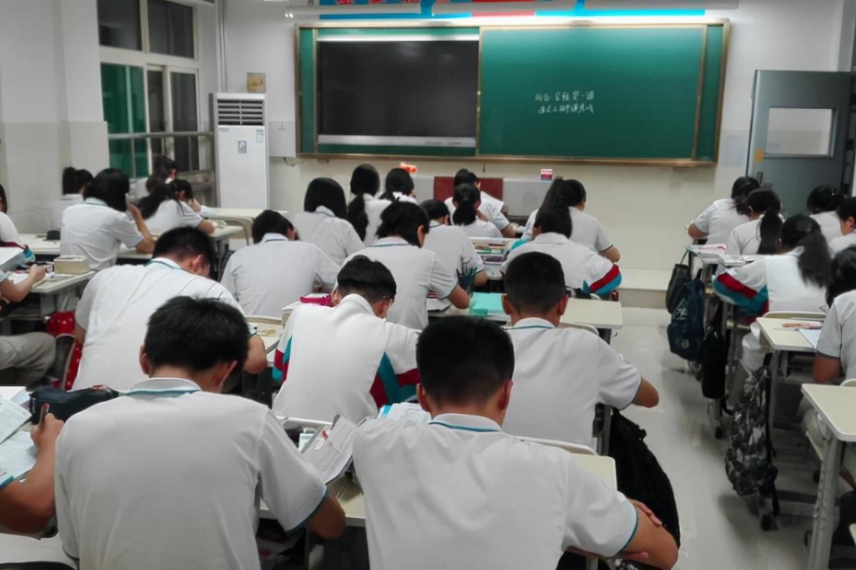 大学课程表（大学生的）