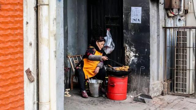 酸奶麻花能放多久 武汉粮道街酸奶大麻花哪个味道最好吃，酸奶麻花能放多久（我们翻遍了武汉的12条街）
