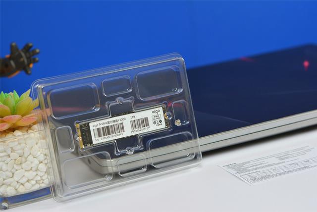 1t硬盘实际多少g，1T硬盘的实际容量是多少（固态硬盘让老式笔记本重新起飞）