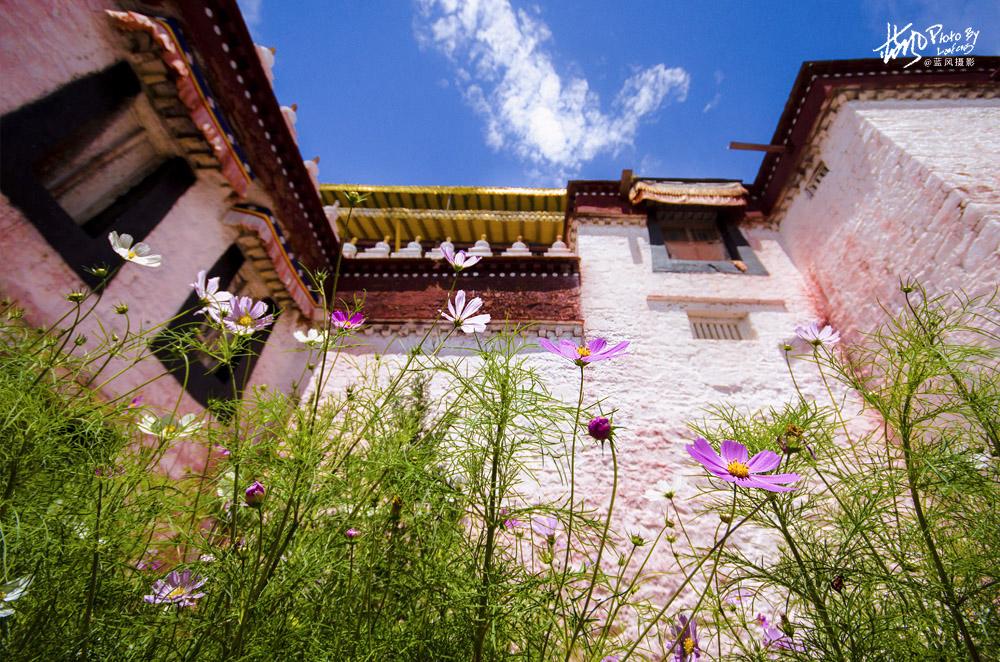 西藏历史上首座寺院很奇特，三层主殿三种风格，藏式汉式和印度式