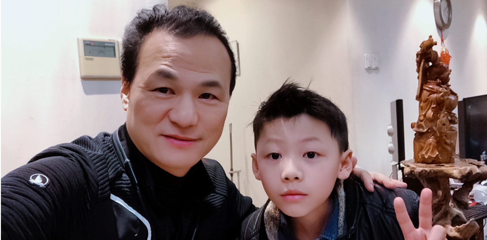 张也的现任丈夫是关锦鹏.