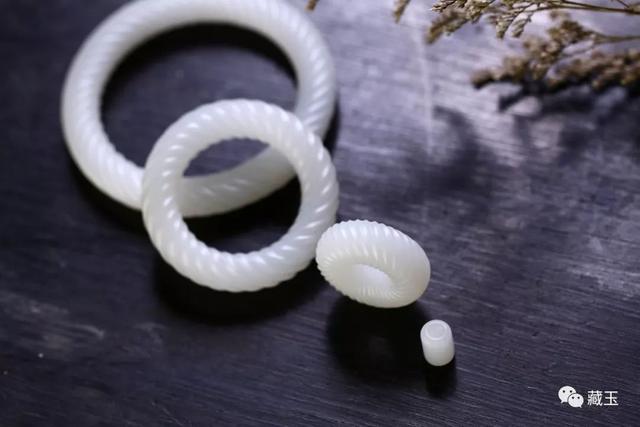和田玉青玉只要几十块钱是真的吗，和田玉青玉大概多少钱（关于和田玉的一些基础知识普及）