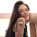 树下蜡烛 头像