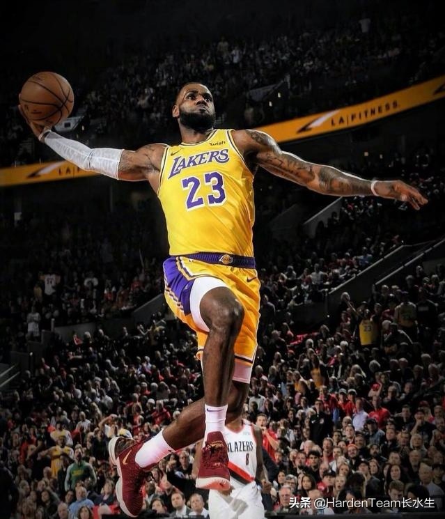 詹姆斯将湖人23号让给安东尼-戴维斯,下赛季詹姆斯会穿几号?