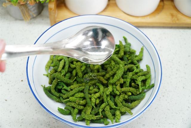 构树穗怎么吃，春天最“低调”的野菜（构树穗怎么吃法视频）