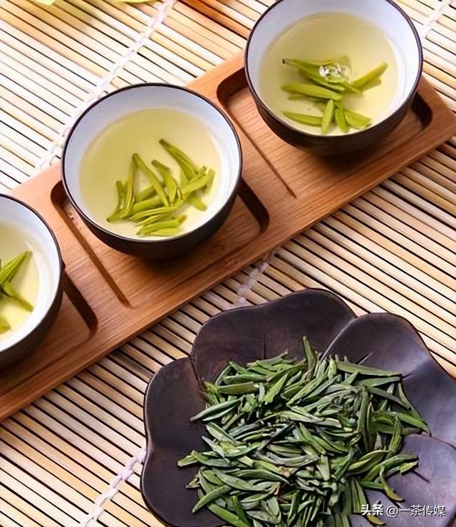 峨眉山竹叶青，竹叶青是如何弯道超车的