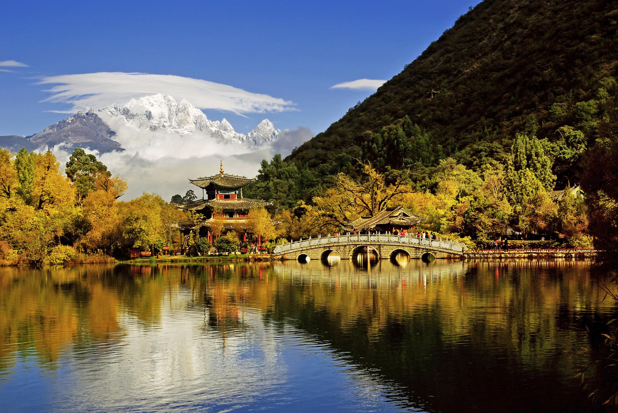 祖国风景名胜的地方有哪些(中国不可错过的十大旅游胜地)