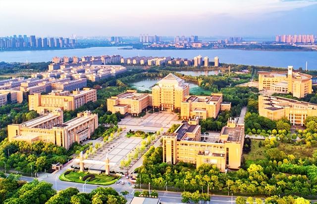 中国科技大学排名全国第几排名，中国科技大学排名全国第几名（中国排名前10的科技大学武汉就占两所）