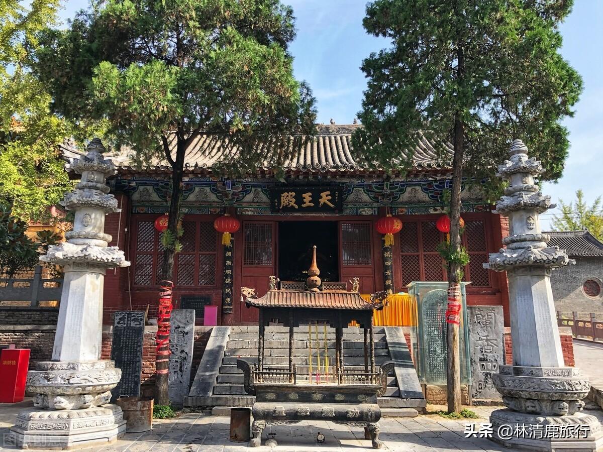 中國佛教禪宗四大名寺分別為河南少林寺,天柱山三祖寺,湖北黃梅四祖寺