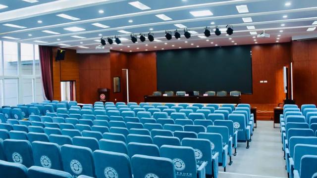 南京公办初中排名一览表，2021南京公办初中排名（不愧是南京南大门最强初中）