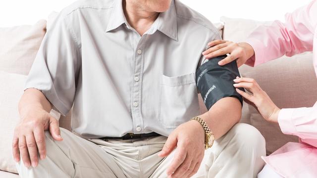 散步是最好的运动方式?那些经常散步的人,身体发生了什么变化?-图1