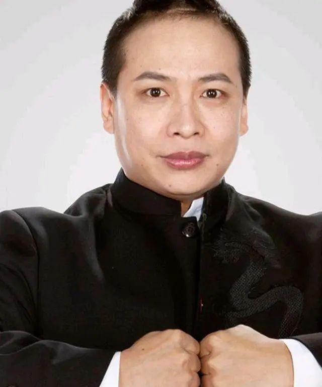 刘小光车祸，赵本山徒弟刘小光车祸死了吗（从赵四刘小光成立自己的传媒公司来看）