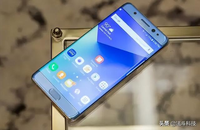 飞机托运液体不能超过多少毫升，飞机托运液体有限制吗（为什么你坐飞机不可以带液体）