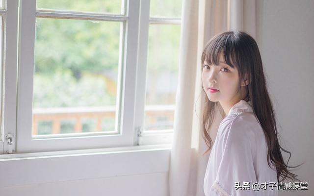 怎么样抓住一个已婚男人的心，如何抓住一个已婚男人的心（3个技巧，比死缠烂打更有用）