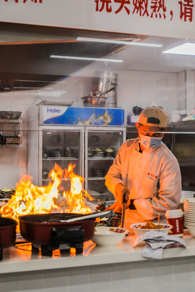 南京吃喝玩乐俱乐部，这20家南京“苍蝇馆子”