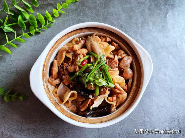 玉木耳怎么吃，木耳可以煮汤喝吗（这一道菜要多做给家人吃）