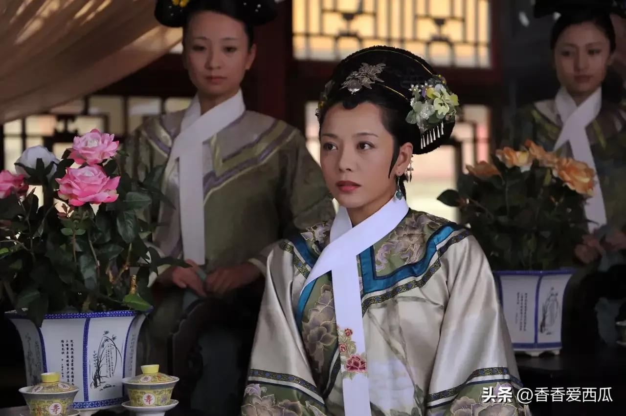甄嬛传静妃扮演者是谁(甄嬛传中最智慧的敬妃杨紫嫣)-第5张图片-郝囷