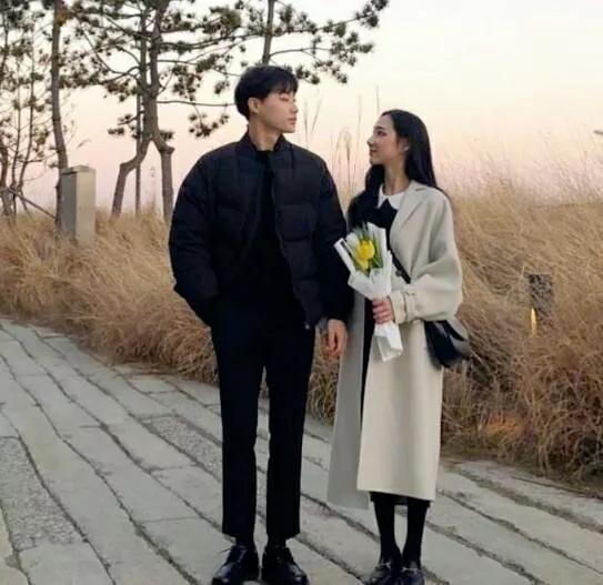 夸女生一长串的话，夸女生的一段话（和女生聊天有什么技巧）