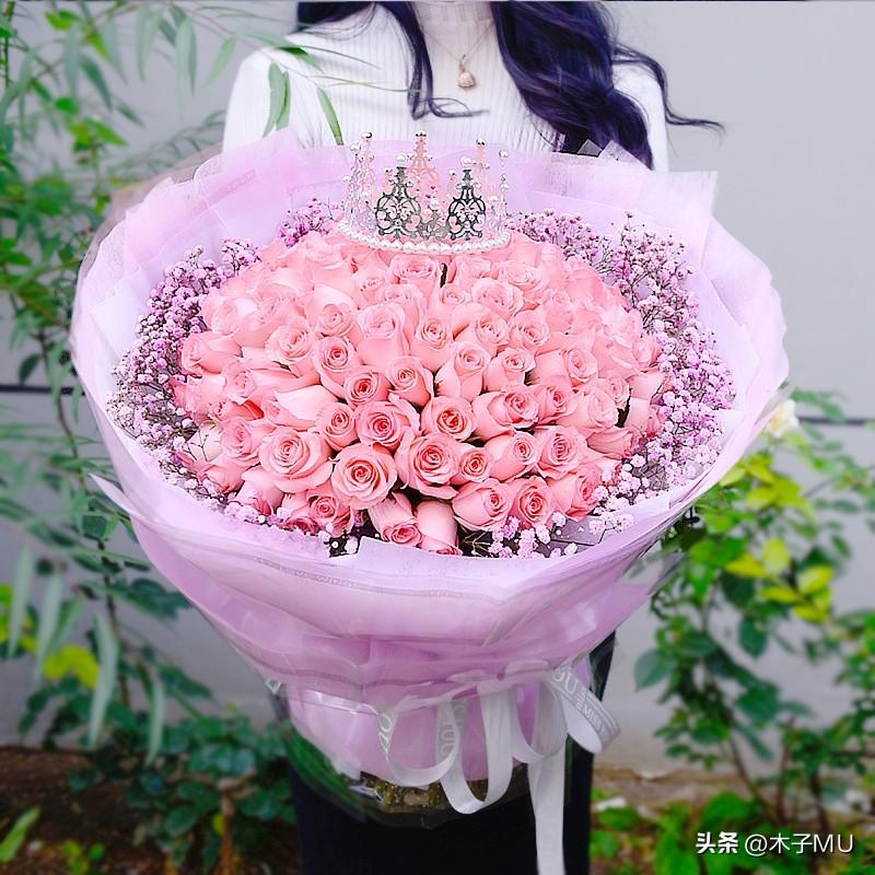 粉色的寓意是什么意思呢(粉色玫瑰适合送什么人?