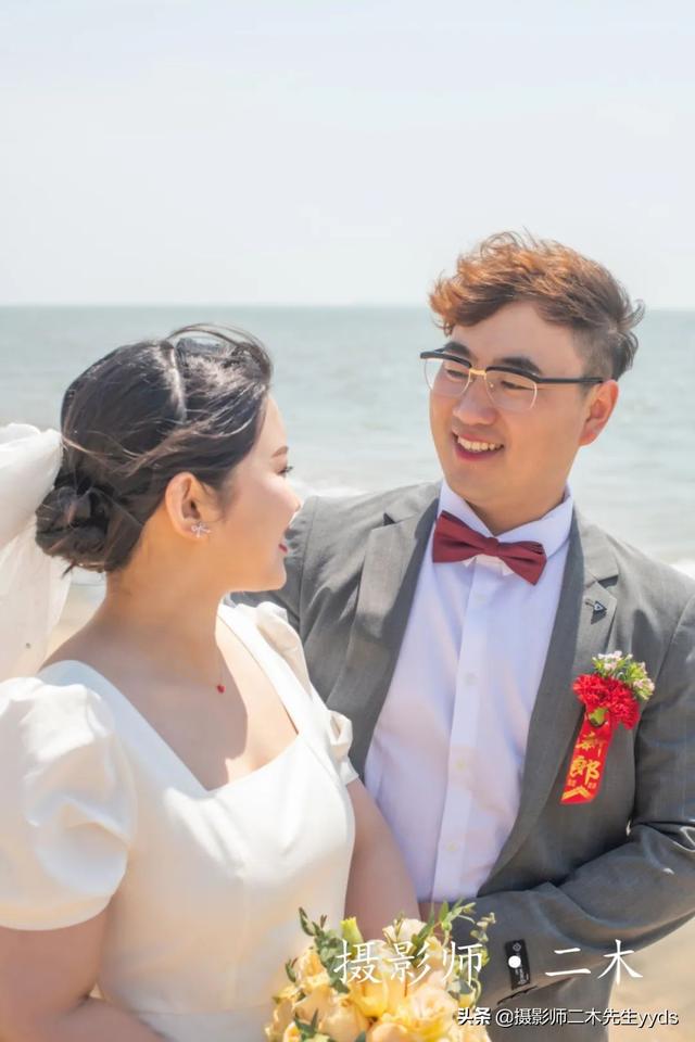 大雾四起 我在无人处爱你 云雾散尽 我爱你人尽皆知，大霆（随着秋天大雾的散尽）