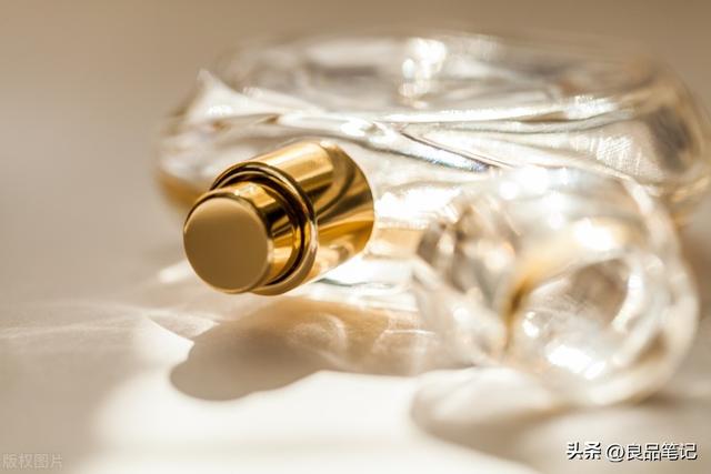 香水一般保质期多久，香水保质期一般多久（香水放了五六年能用吗）