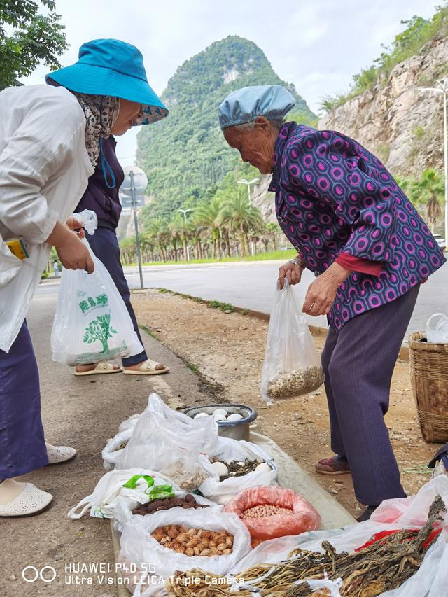 贵州兴义市简介，兴义市简介市区人口（<黔西南布依族苗族自治州>）