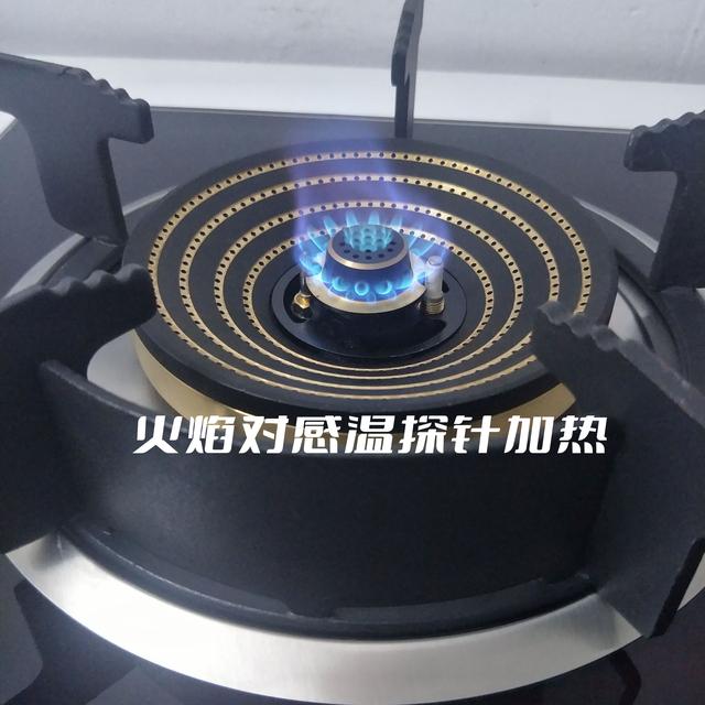 煤气灶怎么打火，煤气灶怎么开（燃气灶松手就灭可能不是坏了）