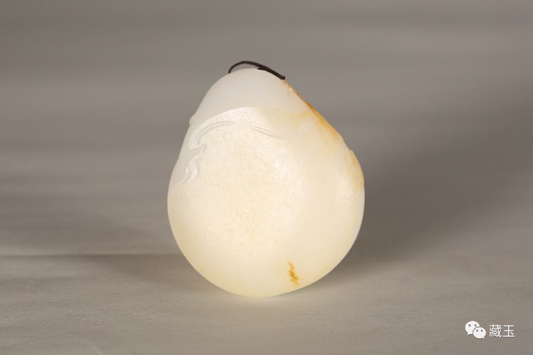 玉石的zhǒng类有和田玉,翡翠,独山玉,蓝田玉,岫岩玉等,不同的zhǒng