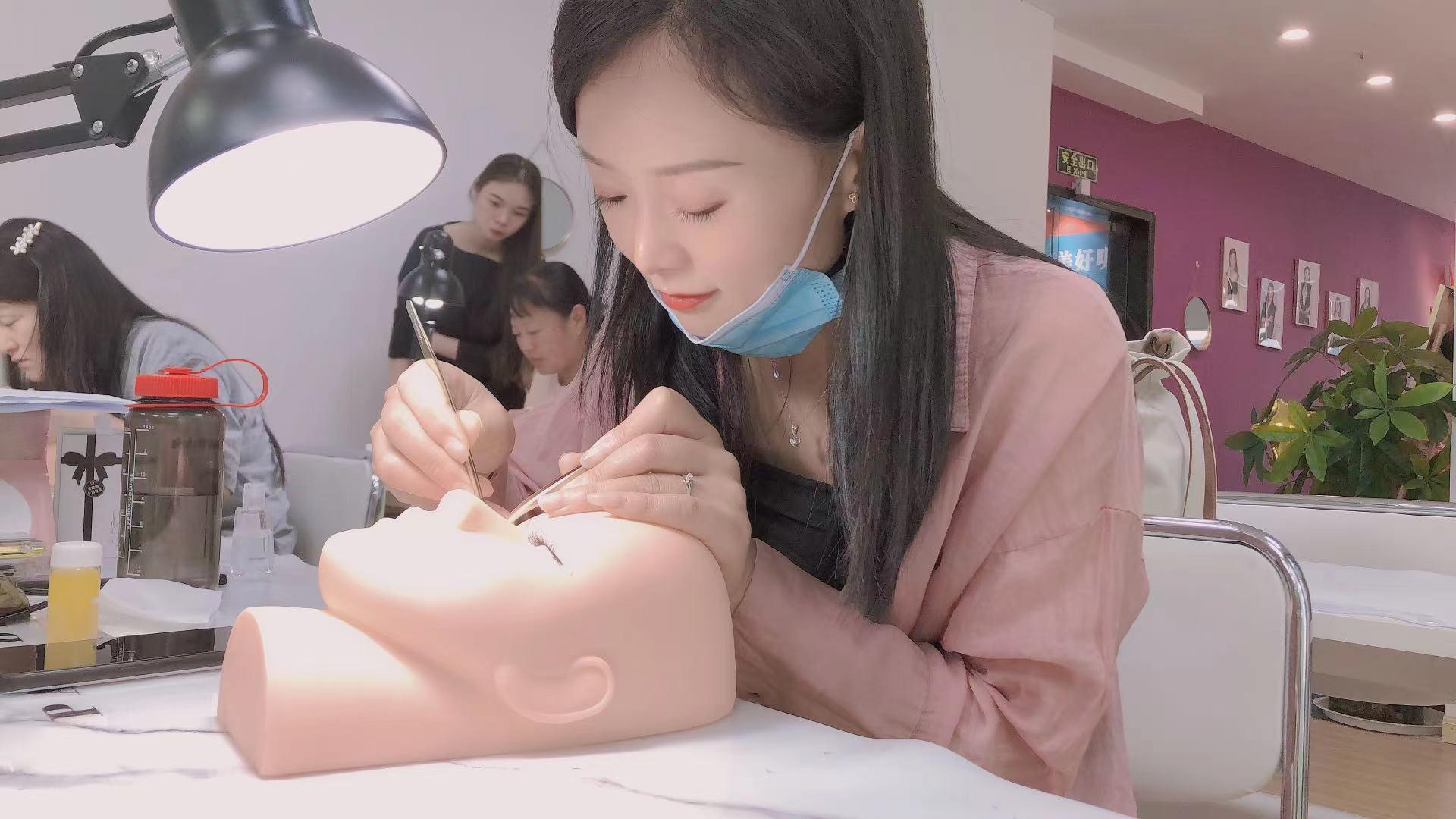 纹绣培训学校哪家最好（纹绣培训哪比较好）