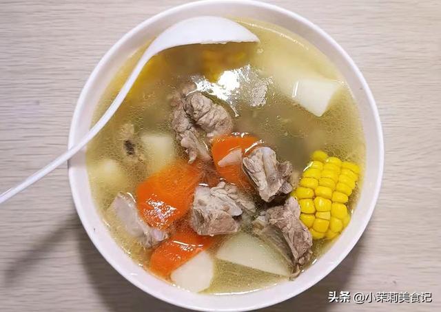 山药是否能生吃 山药生着吃好还是熟着吃好，山药是否能生吃（山药买回家别随意放）