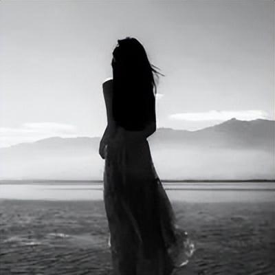 黑白风微信头像，黑白系微信头像（微信头像 ， 黑白伤感头像）