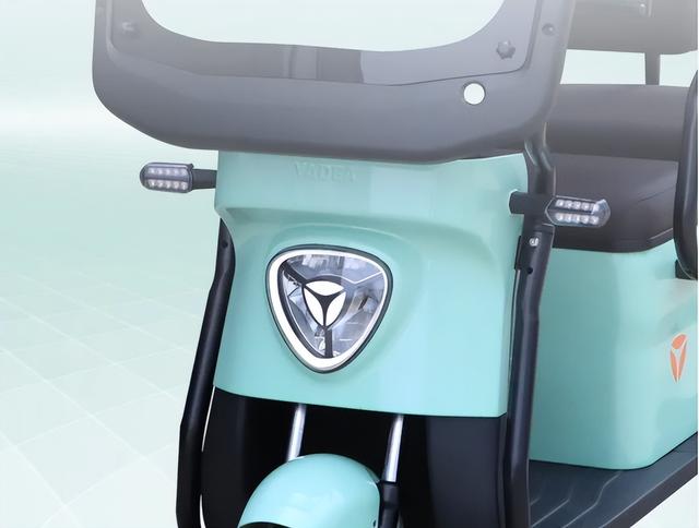 c12是什么，c12是什么材料（雅迪C12电动三轮车测评）