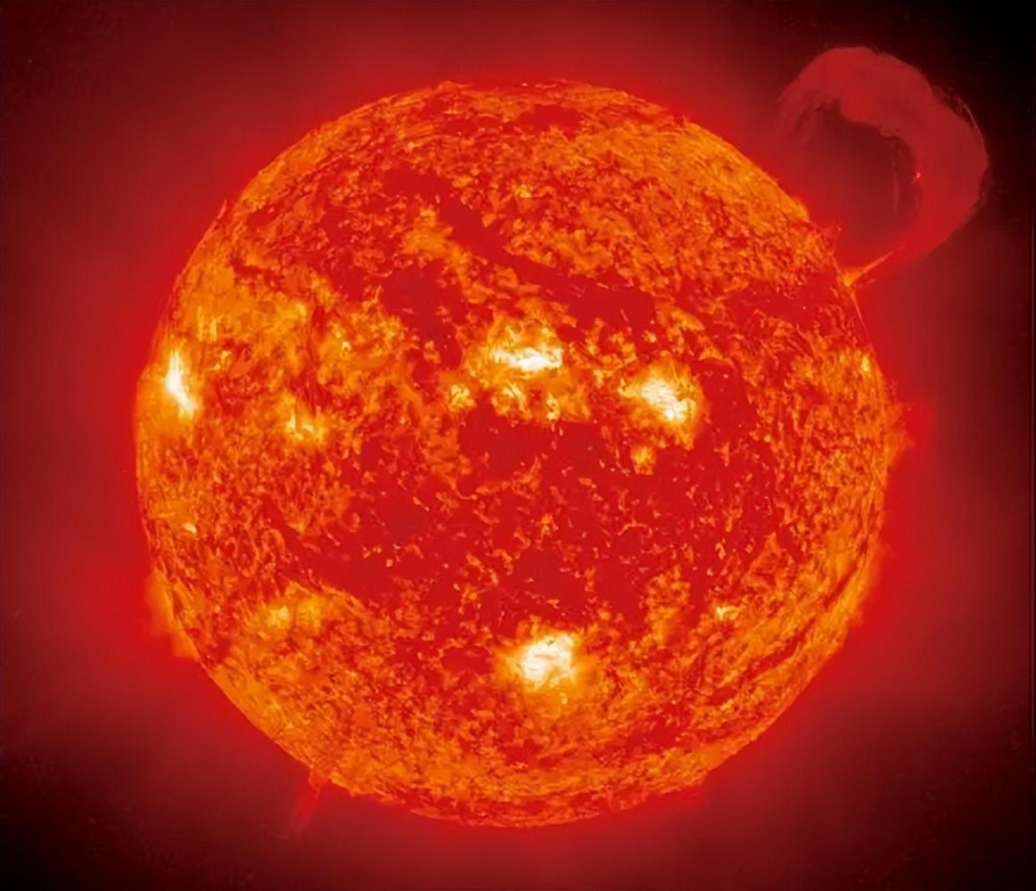 地球未来:毁灭性变化与美丽景象并存