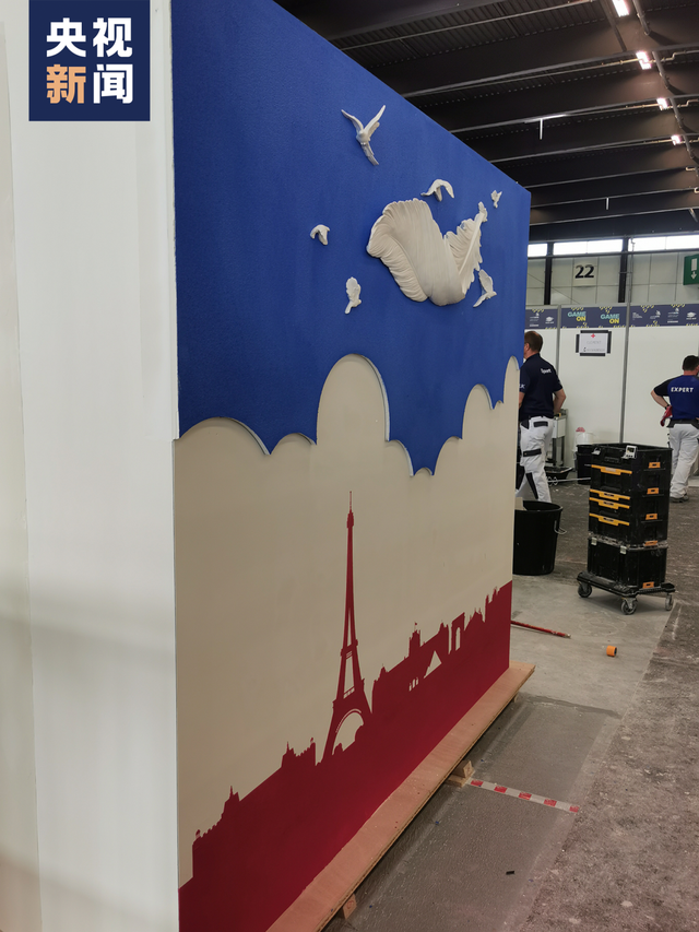 刮腻子成世界冠军，刮腻子世界冠军是谁（00后小伙刮腻子）