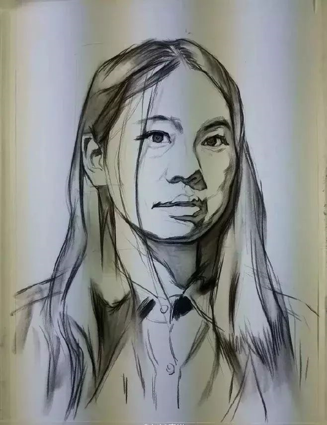 女生的头发怎么画，动漫女生的头部怎么画呢（教你画头发的细致教程）