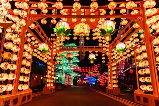 正月十五有什么节日风俗，正月十五是什么节日,有什么风俗（记住传统“1拜2不碰3要做4要吃”）
