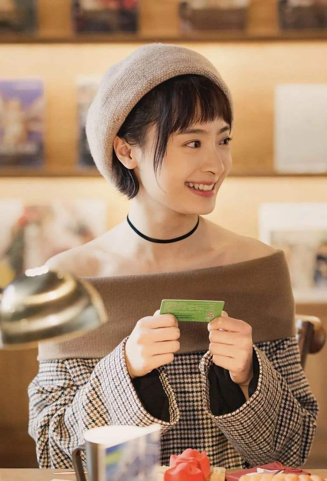 孙铱的个人资料简介(28岁孙铱官宣产子!