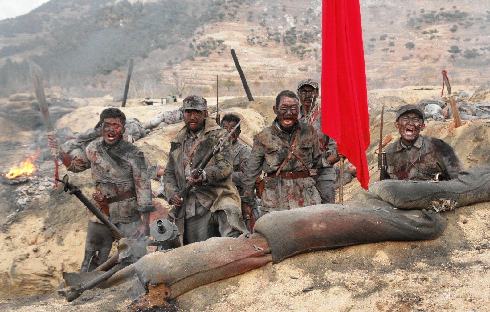 本剧最大看点是运用诙谐,幽默的喜剧甚至荒诞剧,来演绎传统抗战奇特