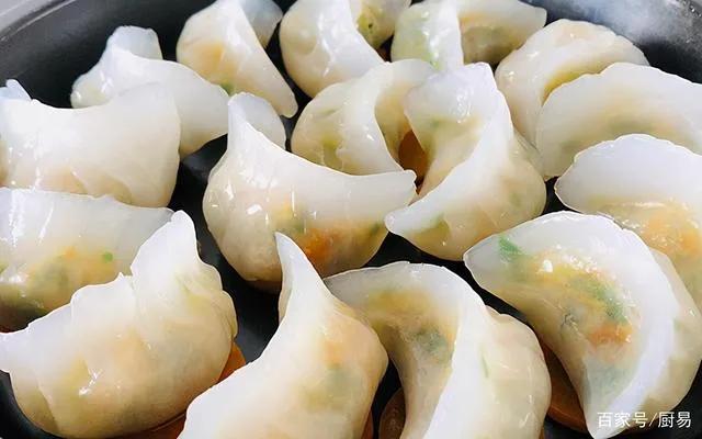 土豆淀粉做水晶饺子怎么和面，土豆粉水晶饺子皮做法（老家的莜面饺子和粉面饺子）