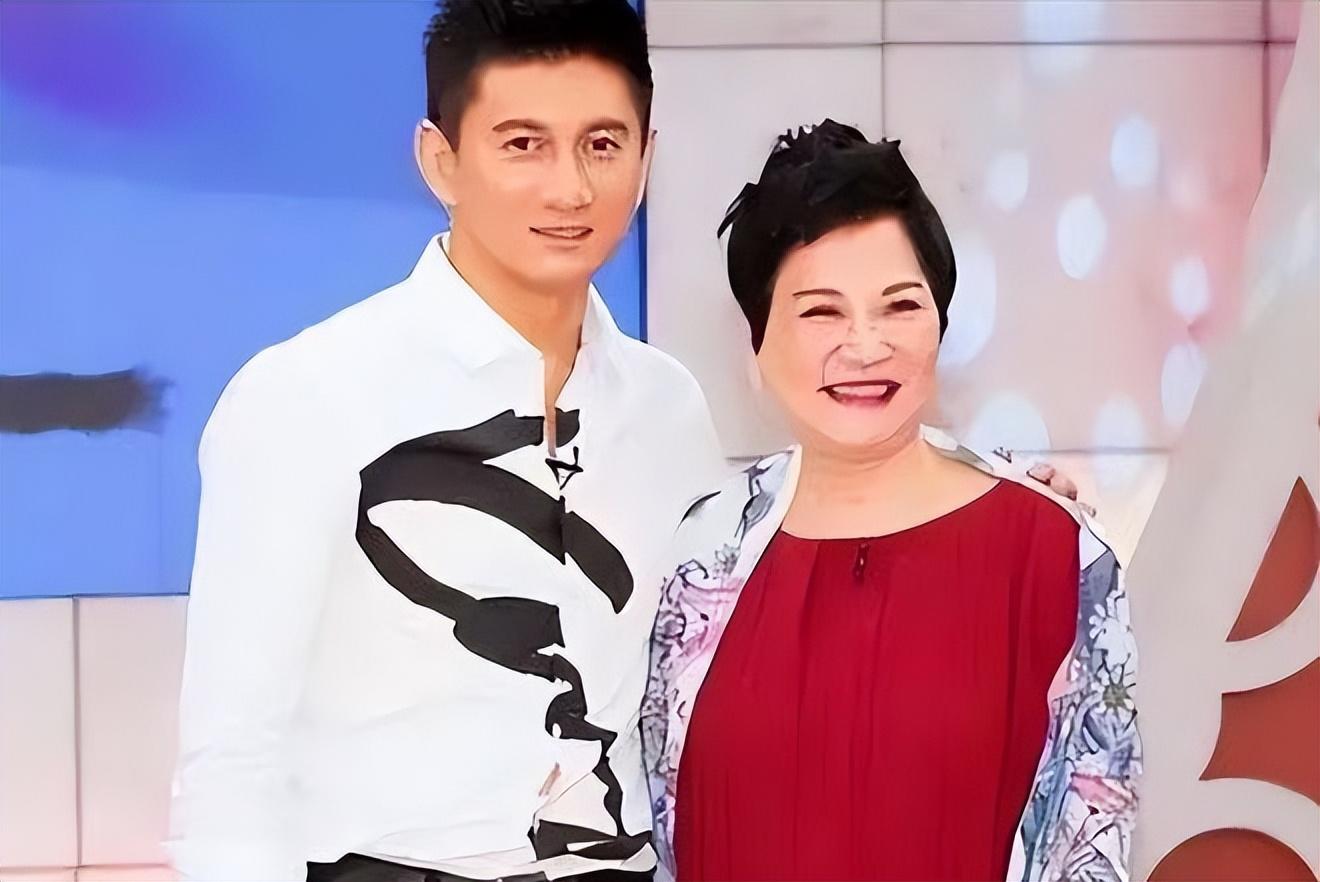 刘诗诗吴奇隆大几岁(结婚八年,53岁的吴奇隆没大变化,比他小17岁的