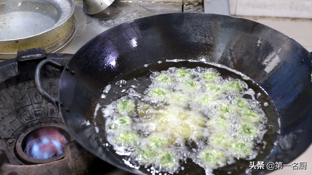 春天适合吃什么，春季适合吃什么食物养生（也要多吃这六种时令菜）