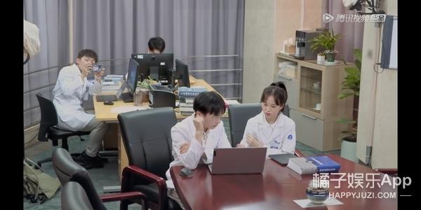 弧我什么梗，你是不是弧我（眼神梗和社会主义兄弟情）