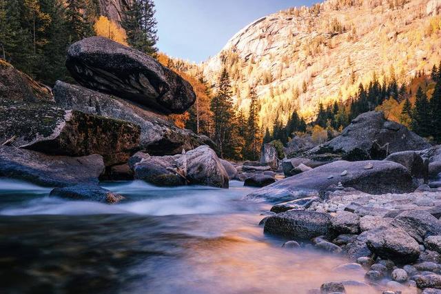 可可托海是什么意思，可可托海什么意思（当代散文，，可可托海的故事）