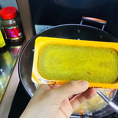 咖喱饭的家常做法，咖喱饭家常做法正宗咖喱饭怎么做（咖喱饭）