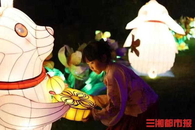 长沙有什么好玩的旅游景点，长沙有哪些好玩的地方（长沙这些地方值得一去）