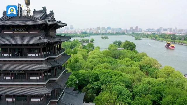 一城山色半城湖，四面荷花三面柳一城山色半城湖的意思（大美厦门·湖丨“上班前也要来溜一圈”大明湖“护、免、拆”真正实现“还湖于民”）